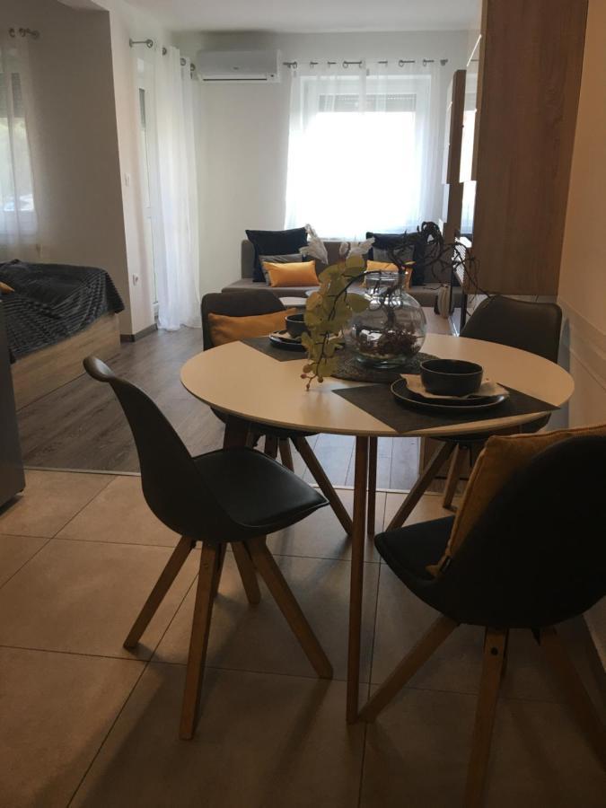 Home Apartment Sopron Exterior foto